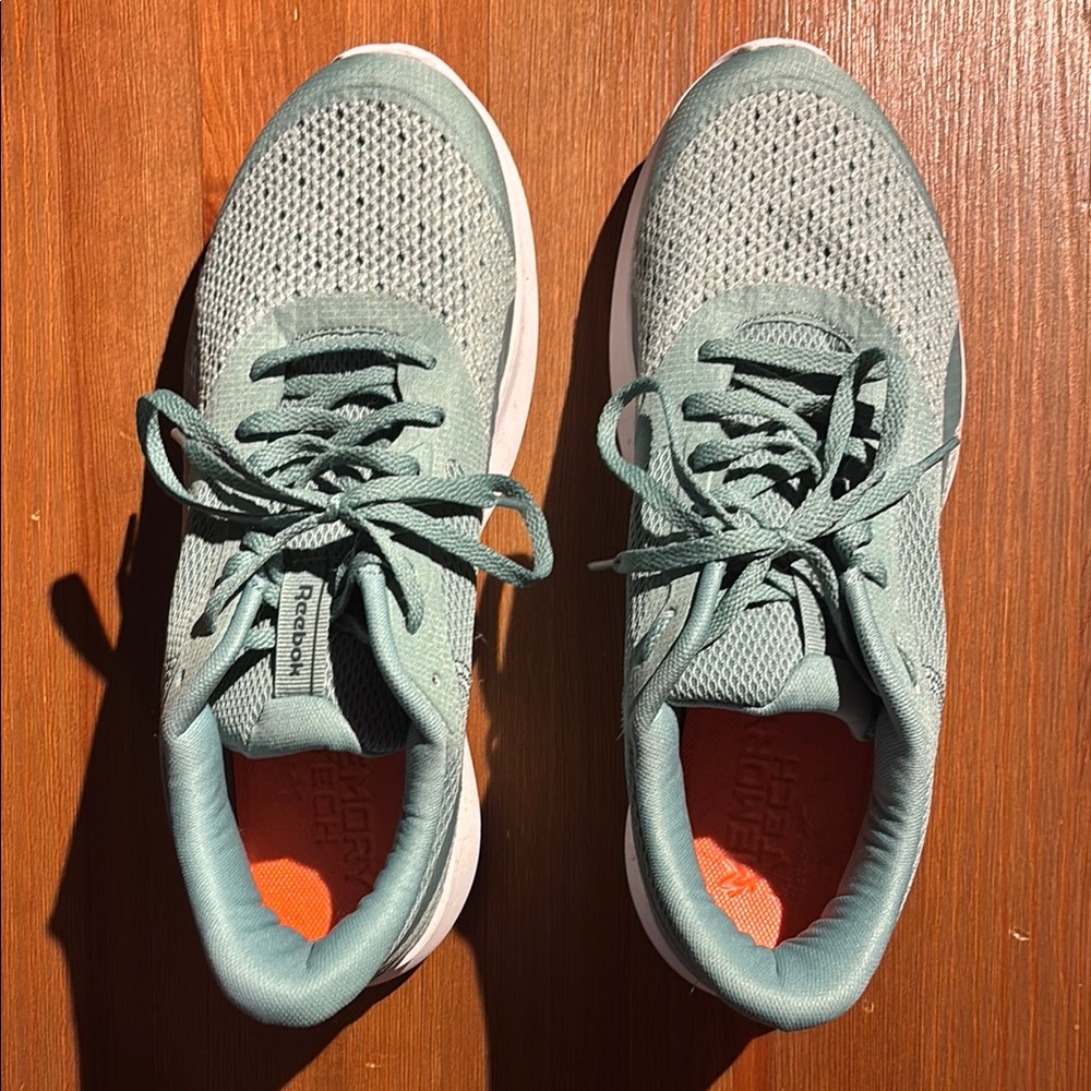 Like New Reebok Teal and White Running Shoes